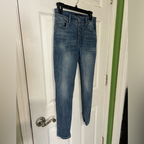 Lucky Brand Bridgette Skinny. Button Fly 6/28 Ankle jeans. Denim. - Picture 2 of 11